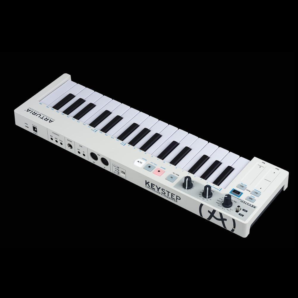 Arturia KeyStep 32-Key Controller & Sequencer Bundle w/Pig Hog 4-Pack Mono Patch Cables & Liquid Audio Polishing Cloth