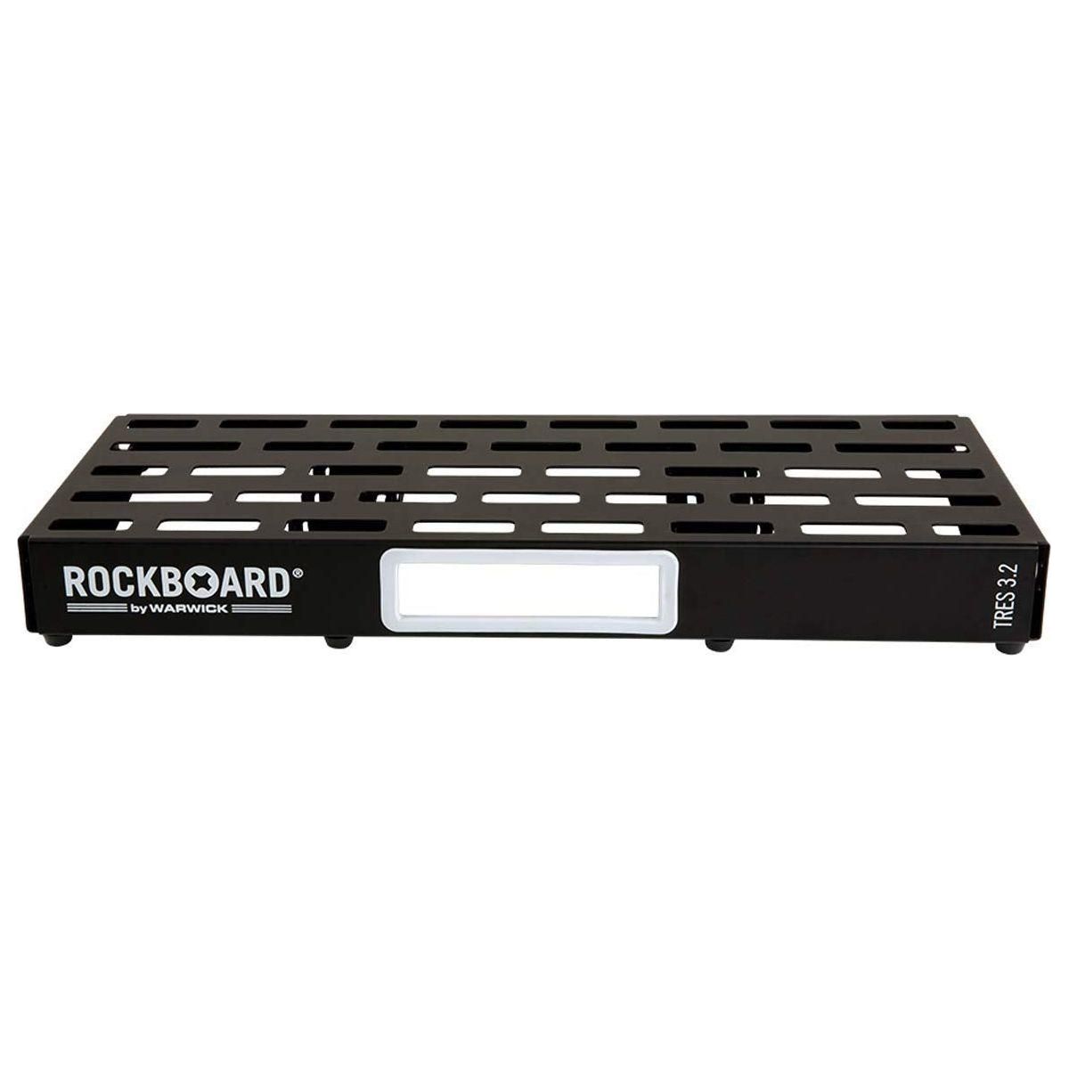 RockBoard TRES 3.2 (9.25" x 23.5"), with Pro GigBag