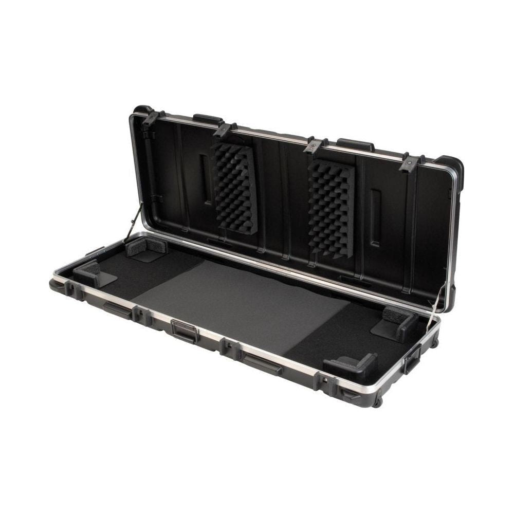 SKB ATA 88-Note Keyboard Case with Wheels, TSA Locking, Trigger Latch