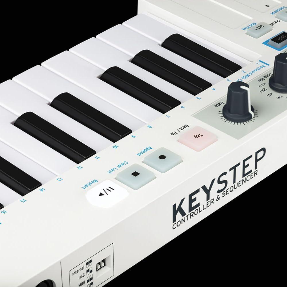 Arturia KeyStep 32-Key Controller & Sequencer Bundle w/Pig Hog 4-Pack Mono Patch Cables & Liquid Audio Polishing Cloth