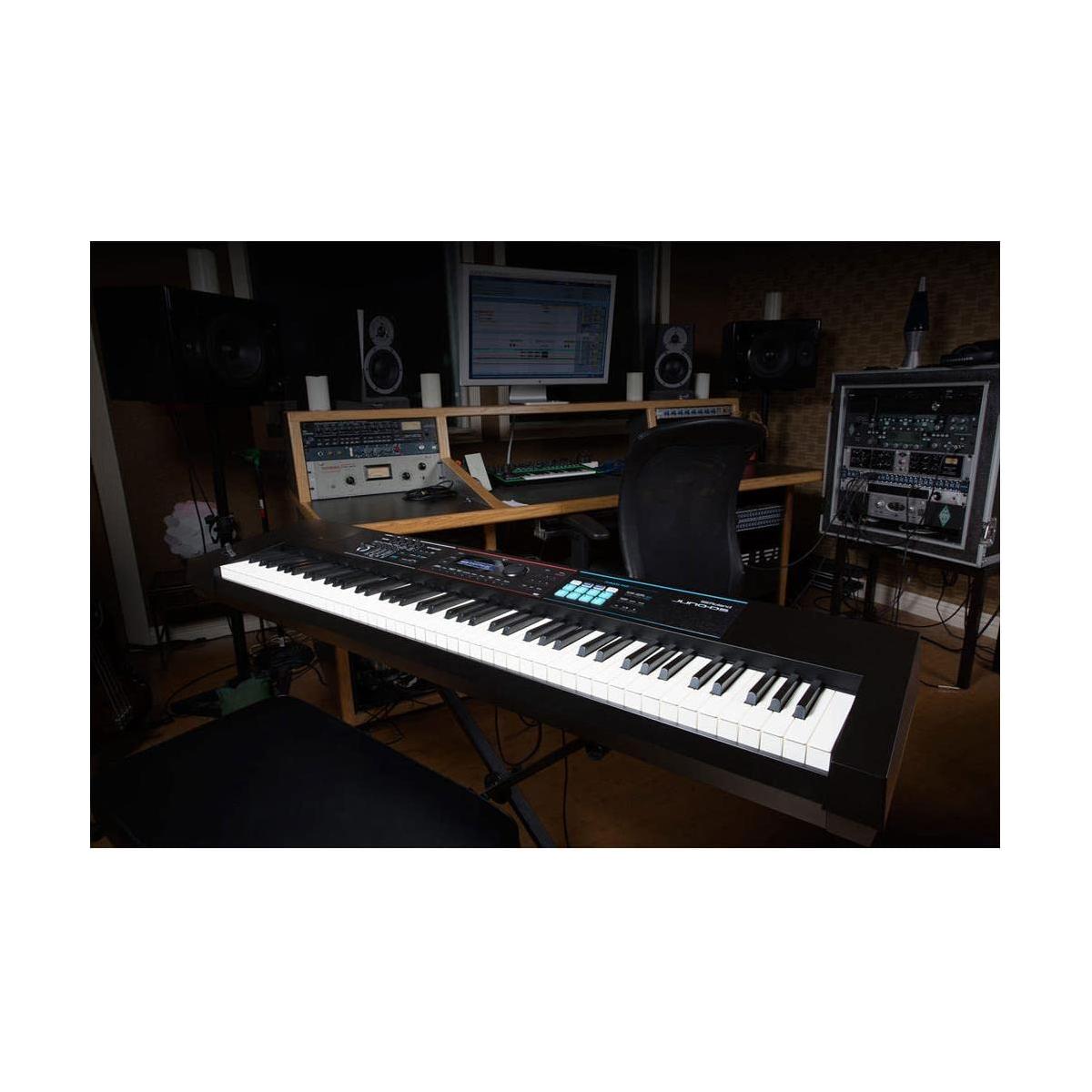 Roland JUNO-DS 61-Key Lightweight Synth-Action Keyboard with Pro Sounds