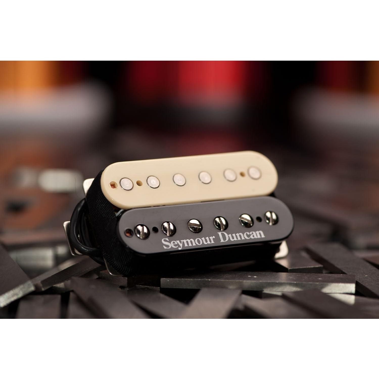 Seymour Duncan SH-4 JB Bridge Humbucker Pickup - Electric Guitar Pickup, Perfect for Blues, Country, Punk, Hard Rock, and Metal - Reverse Zebra