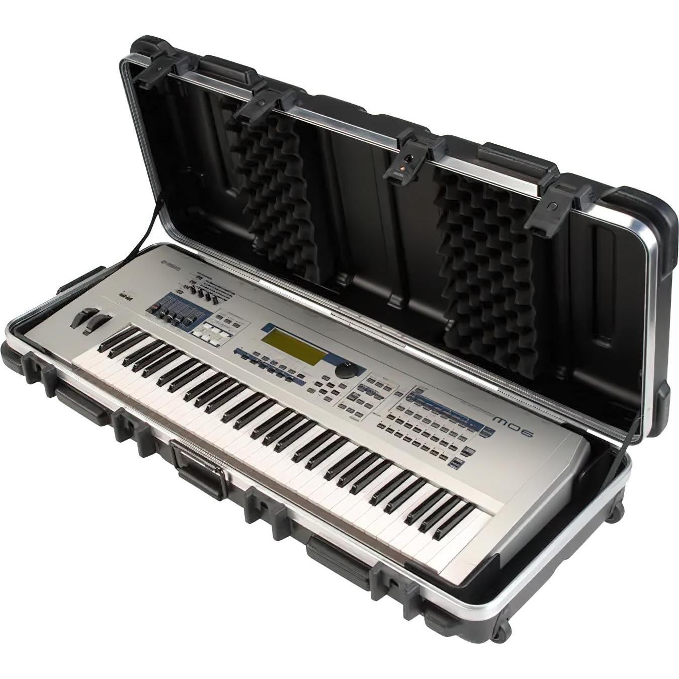 SKB ATA 61-Note Keyboard Case with Wheels, TSA Locking, Trigger Latch