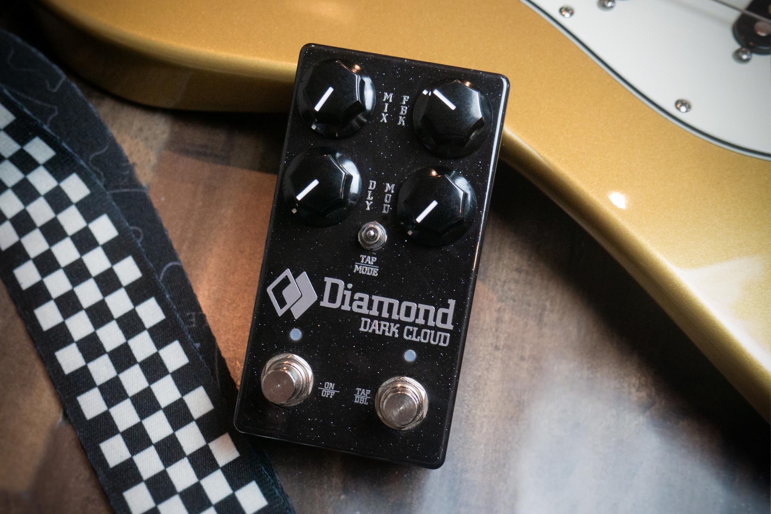 Diamond Pedals Dark Cloud Delay Pedal